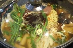 赤峰芝士火鍋店地址電話號碼