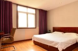 赤峰東收費(fèi)站附近賓館電話號碼