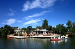 內(nèi)蒙赤峰小潤超市電話地址查詢