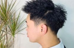 赤峰私人定制發(fā)型店電話(huà)號(hào)碼