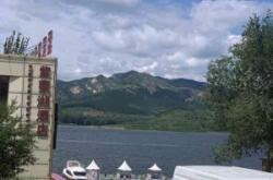 赤峰黑里河鎮(zhèn)平房小院電話號(hào)碼