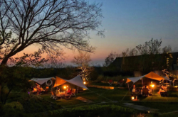 赤峰王家店露營(yíng)地點(diǎn)電話號(hào)碼