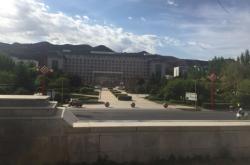 赤峰錦山公交高速路口電話是多少