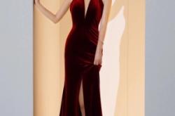 赤峰港風(fēng)服裝店地址電話號(hào)碼