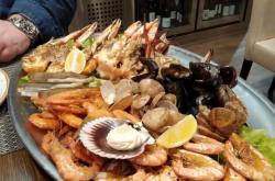 赤峰新城四人餐廳地址電話號碼