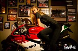 赤峰摩旅小哥電話地址是多少號