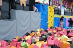 赤峰市蹦床館電話號碼多少