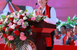 赤峰附中超市電話多少號啊