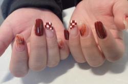 赤峰市芊指美甲店地址電話號碼