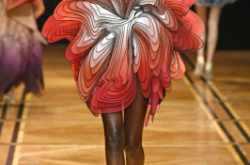 赤峰高定服裝廠地址電話號碼