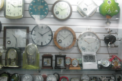 赤峰三針鐘表維修店電話號(hào)碼