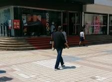 赤峰步行街折扣衣服店電話號碼