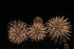 赤峰花火網(wǎng)吧電話地址是多少號