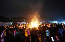 赤峰市區(qū)篝火煙花店電話號(hào)碼