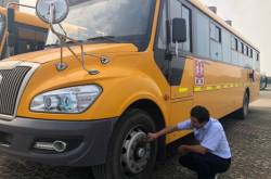 赤峰校車出租公司電話是多少號