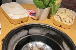 赤峰牛骨頭蒸餃館電話號碼