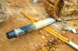 赤峰挖掘機(jī)炮錘修理電話號碼