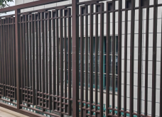 赤峰圍墻護欄批發(fā)電話號碼