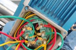 赤峰小型叉車(chē)維修點(diǎn)電話號(hào)碼