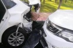 赤峰傳奇吉利旗艦店電話號(hào)碼