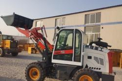 赤峰小型鏟車廠家供應電話號碼