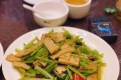 赤峰菜團子飯店電話多少號