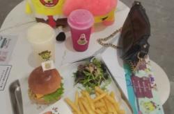 赤峰凡科漢堡店地址電話號碼