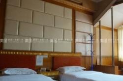 赤峰順發(fā)旅館電話是多少號