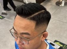 赤峰美式復(fù)古油頭店電話號碼