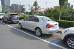 赤峰市區(qū)停車找車位電話號碼