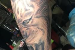 赤峰龍?zhí)眉y身店電話地址查詢