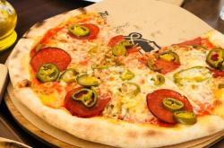 比德披薩赤峰店電話地址