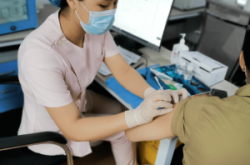 赤峰打疫苗預(yù)約電話號碼是多少