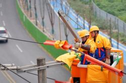 赤峰帶電作業(yè)車出租電話號碼