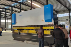 赤峰數(shù)控刨槽機廠家電話號碼