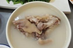 赤峰誰家燉豬蹄好吃啊電話地址