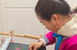 赤峰賣刺繡的電話號(hào)碼是多少