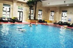 赤峰學(xué)院附近游泳館電話號(hào)碼