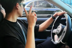 赤峰到義烏的順路車電話號(hào)碼