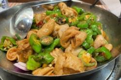 赤峰吃貨土菜館電話號碼查詢