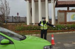 內蒙古赤峰打電話