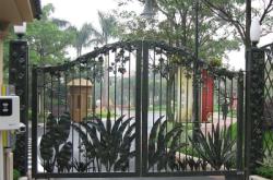 赤峰鐵藝?yán)燃軓S家電話號碼