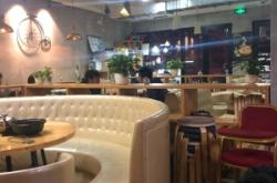 絕味鴨脖赤峰路店電話地址