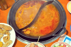 赤峰火鍋萬悅店地址電話號(hào)碼