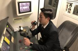 赤峰二連班車司機(jī)電話號(hào)碼