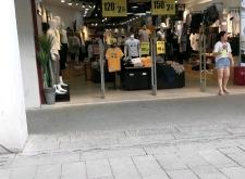 赤峰銀石男裝店地址電話號(hào)碼