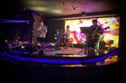 赤峰費(fèi)斯樂酒吧地址電話號碼