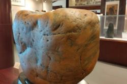 赤峰石頭擺件批發(fā)市場(chǎng)電話號(hào)碼