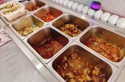 赤峰盒飯快餐電話多少啊