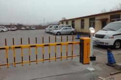 米各莊到赤峰隨車電話多少